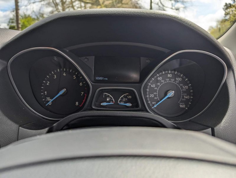 FORD FOCUS
