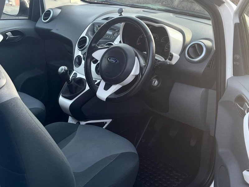 FORD KA