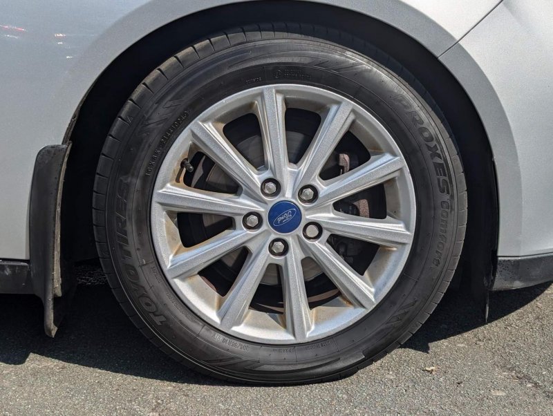 FORD FOCUS