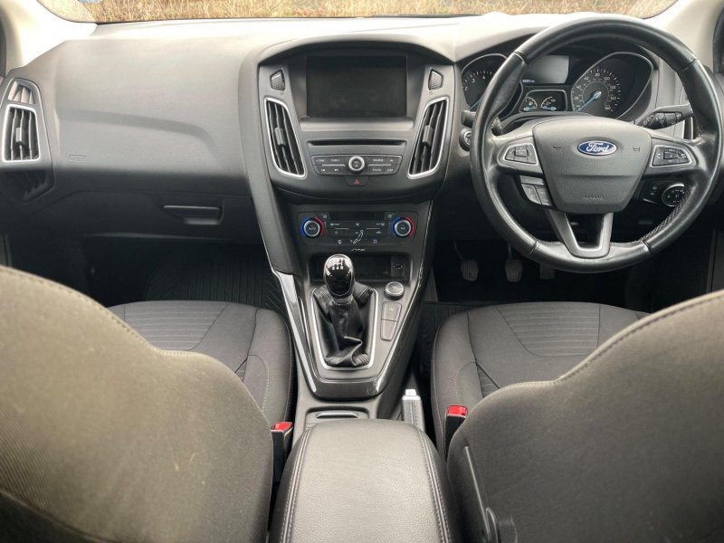 FORD FOCUS