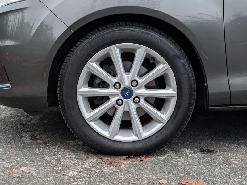 FORD B-MAX