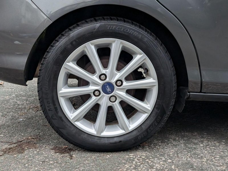 FORD B-MAX