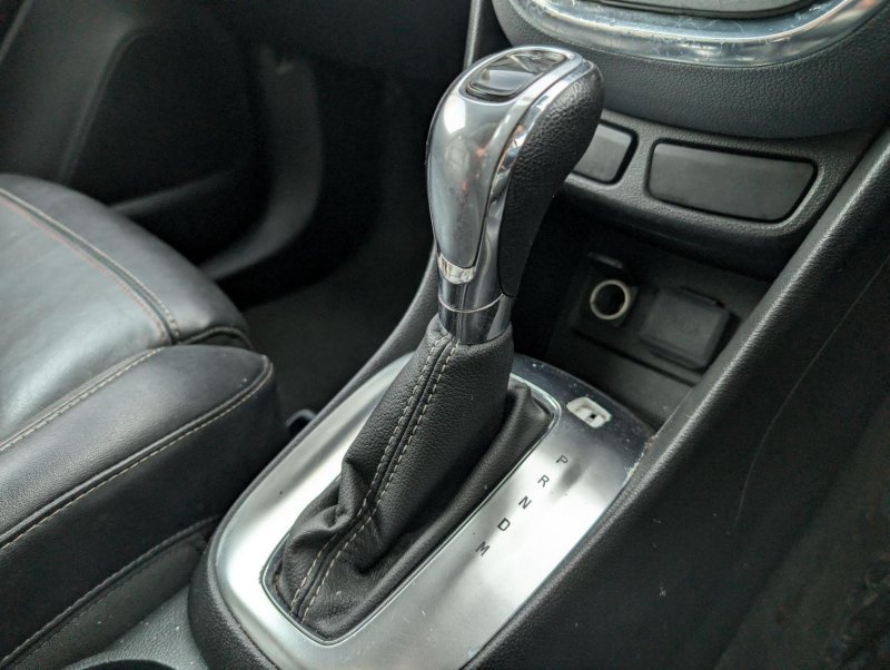 VAUXHALL MOKKA