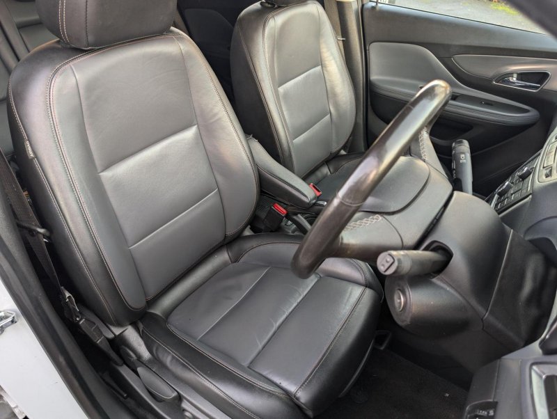 VAUXHALL MOKKA