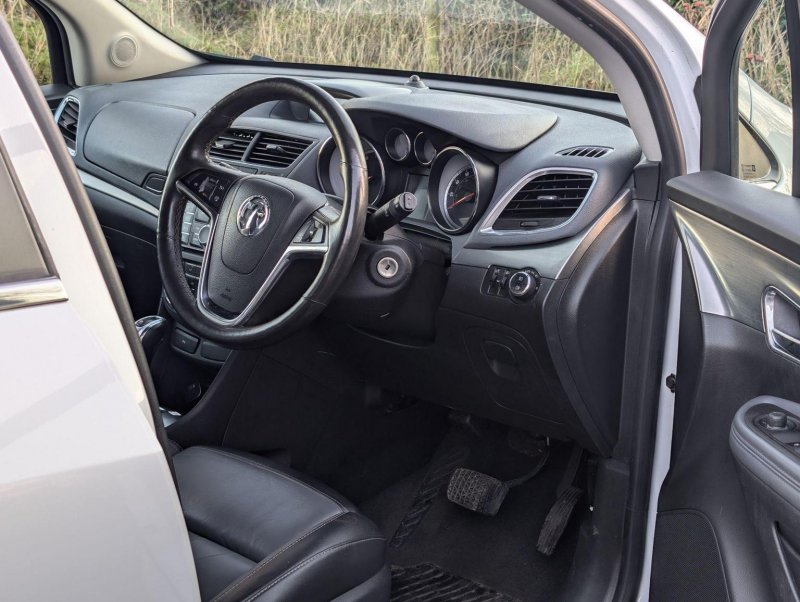 VAUXHALL MOKKA